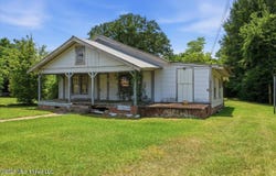 106 W Bell Avenue, Mendenhall, MS 39114