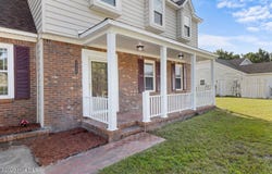 2644 Idlebrook Circle, Midway Park, NC 28544
