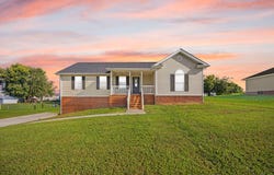 176 Surrey Way, Science Hill, KY 42553