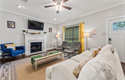 759 FOUNTAIN VIEW DR, Baton Rouge, LA 70820