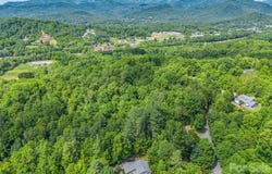 21 Wits End Trail, Swannanoa, NC 28778