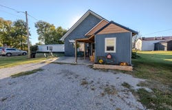 310 Main Street, Celina, TN 38551