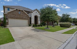 2604 Pecan Creek Dr, Leander, TX 78641