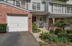 118 Brookside Ln, Mount Arlington Boro, NJ 07856-2303