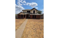405 Raintree Circle, DeSoto, TX 75115