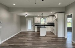 222 Open Meadows Dr, Bardstown, KY 40004