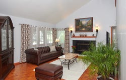 9041 DELPHIA Avenue, Des Plaines, IL 60016