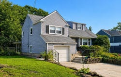 10 Columbia Place, Parlin, NJ 08859