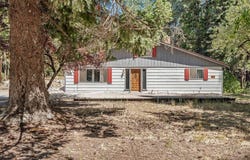 2010 N Old Stage Road, Mount Shasta, CA 96067