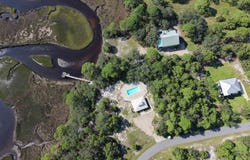 Turtle Creek Ln, Panacea, FL 32346