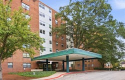 2965 Pharr Court S NW, Atlanta, GA 30305