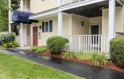 5 Crosswoods Path Boulevard, Merrimack, NH 03054