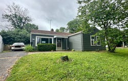 6523 Rainbow Ln, Cincinnati, OH 45230