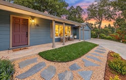 33 Valley Dr, Orinda, CA 94563