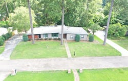 17 Glenwood Dr., LAUREL, MS 39440