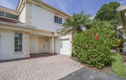 524 7th Square, Vero Beach, FL 32962