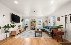 1716 E WOODSIDE Dr, Holladay, UT 84124