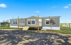 17111 NUEVA VIDA LN, Atascosa, TX 78002