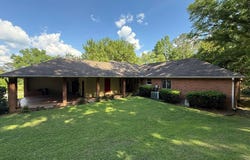 96 Clark Hill Drive, Eufaula, AL 36027