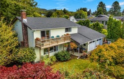 77 HILLTOP Dr, Seaside, OR 97138