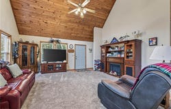 5740 Secluded LN, Ozark, AR 72949