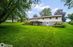 717 9Th Avenue, Eldora, IA 50627