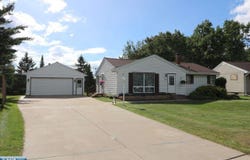 723 Maple Dr, Aurora, MN 55705
