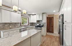 3520 Chamberlain Avenue SE, Grand Rapids, MI 49508