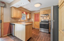 649 WANDA Avenue, NEENAH, WI 54956-1618