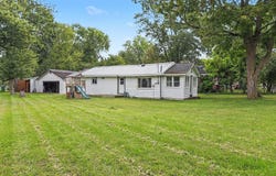210 N 16th Street N, Springfield, MI 49037
