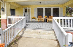 421 N Avenue G, Shiner, TX 77984
