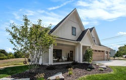 8432 Ravinewood Drive, Jenison, MI 49428