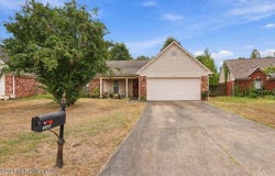 7766 S Sarah Ann Drive, Southaven, MS 38671