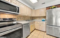 909 BROMLEY Estate, PINE HILL, NJ 08021