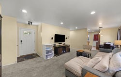 724 E Baldwin Road, Palatine, IL 60074