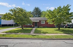 902 YOUNG Place, FREDERICK, MD 21702