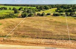 Three Quarter Loop lot: 12, Poolville, TX 76487