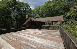 119 Buffam Rd, Pelham, MA 01002