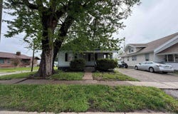 313 N Haynes Avenue, Centerville, IA 52544