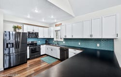 676 S Rena Rd, Oldtown, ID 83822