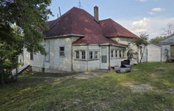 423 Saint Elmo St, Paris, MO 65275