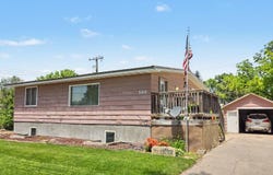 502 E 4th ST, Big Springs, NE 69122