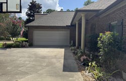 70 Woodside, Hattiesburg, MS 39402