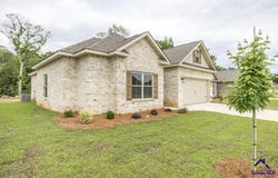 303 Willowbrook Lane, Kathleen, GA 31047