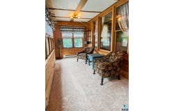 213 N Cedar St, Luverne, MN 56156