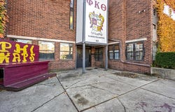 910 W Hillcrest Drive, DeKalb, IL 60115
