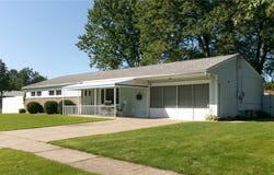 11 Alys Drive E, Depew, NY 14043