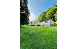 1020 TONEYS FORK RD, CLEAR CREEK, WV 25044