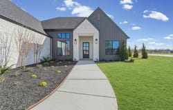 1100 Beginnings Drive, Granbury, TX 76049