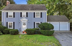 1 Algonquin Rd, Worcester, MA 01609
